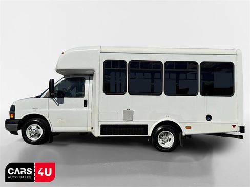 Used 2015 Chevrolet Express 3500 w/ Shuttle Bus Package image 4