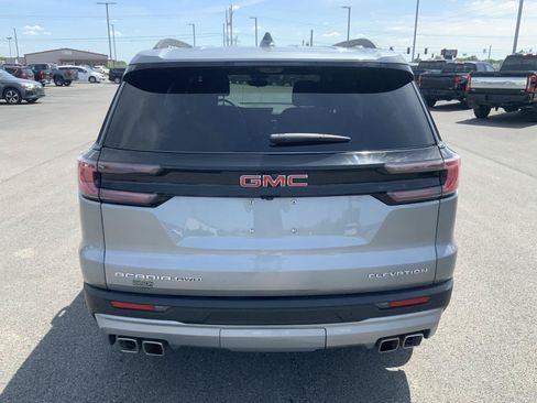 Used 2026 GMC Acadia Elevation w/ Elevation Premium Package AWD/4WD image 7