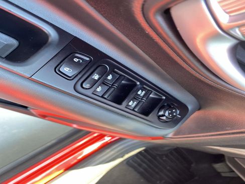 Used 2022 Jeep Renegade Latitude AWD/4WD image 16