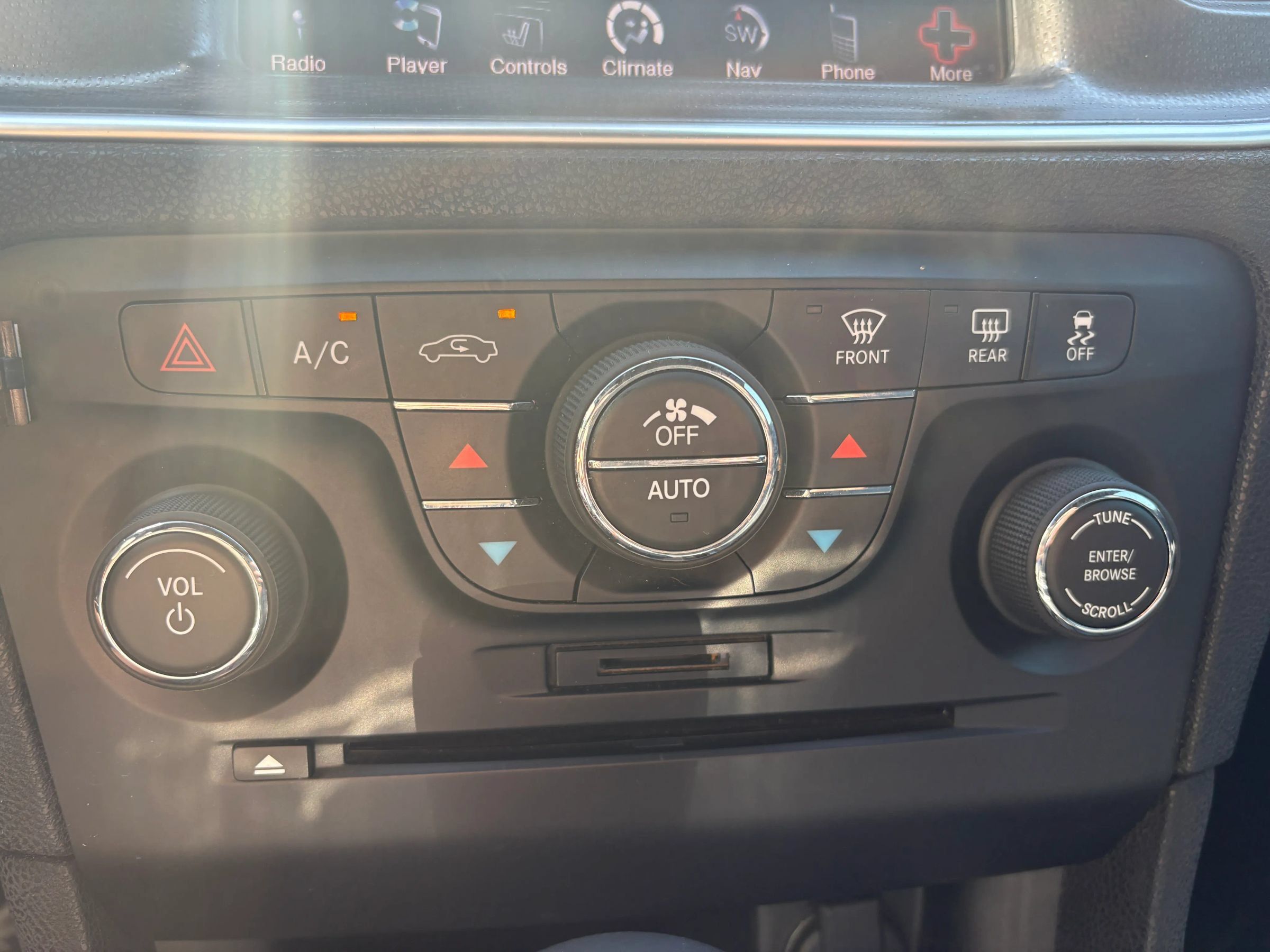 Used 2014 Dodge Charger R/T RWD image 13