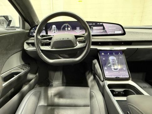 Used 2024 Lucid Air Touring AWD/4WD image 36