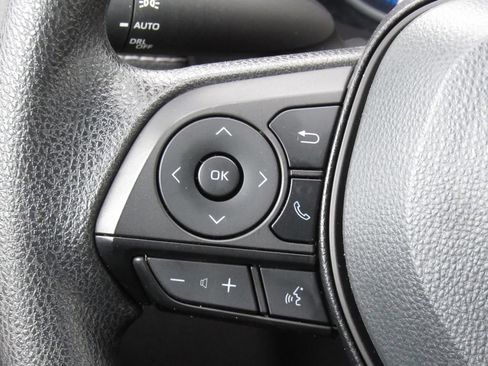 Certified 2025 Toyota RAV4 XLE AWD/4WD image 24