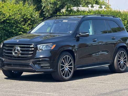 New 2026 Mercedes-Benz GLS 580 4MATIC image 7