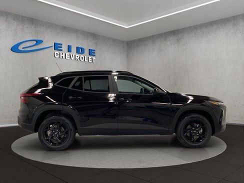 New 2026 Chevrolet Trax LT image 2