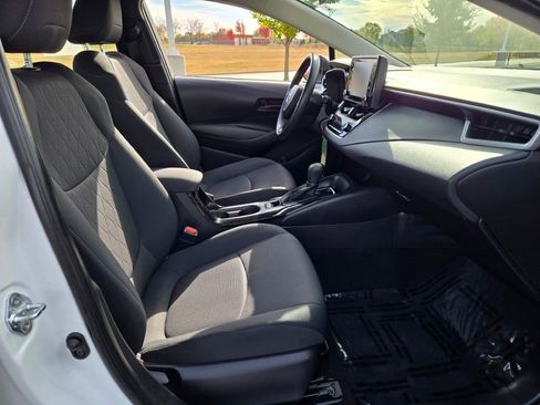 Used 2022 Toyota Corolla LE image 5