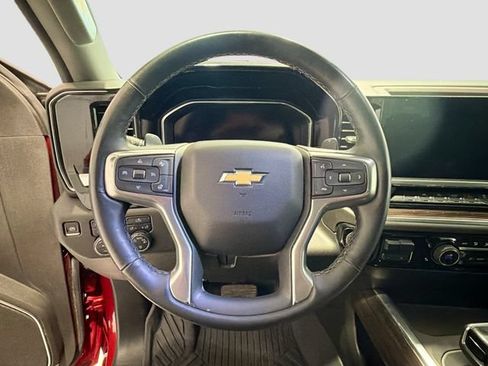 Used 2024 Chevrolet Silverado 1500 LT AWD/4WD image 9