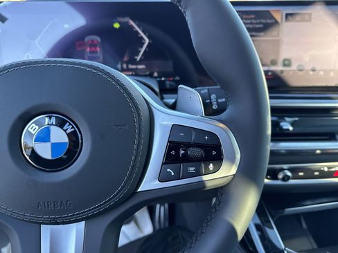 New 2026 BMW X7 xDrive40i w/ M Sport Package image 17