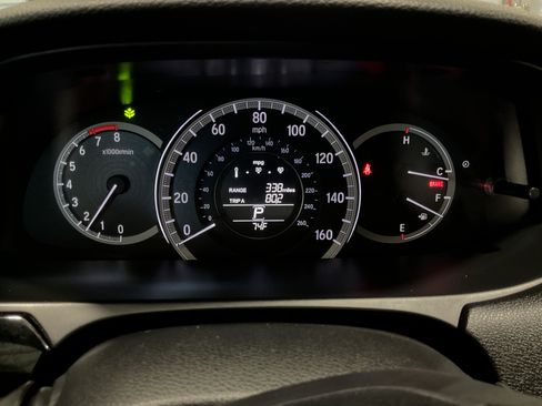 Used 2017 Honda Accord LX image 11