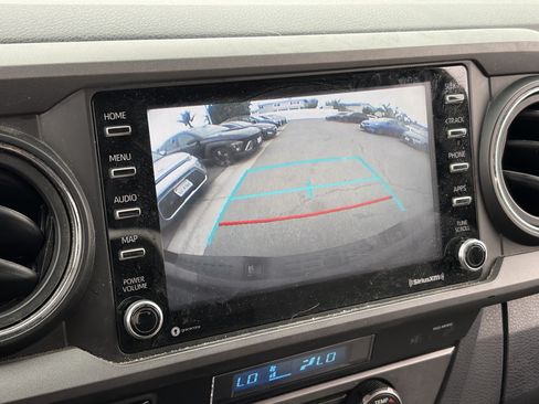 Used 2021 Toyota Tacoma TRD Off-Road w/ Technology Package RWD image 7