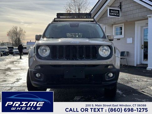 Used 2015 Jeep Renegade Latitude image 2