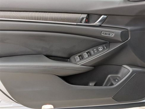 Used 2021 Honda Accord EX-L image 15
