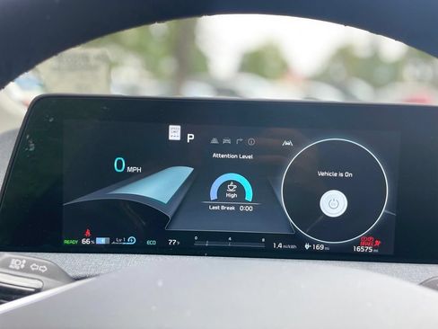 Certified 2024 Kia EV6 Light RWD image 13
