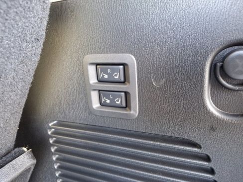 Used 2024 Nissan Armada Platinum w/ Captain's Chairs Package image 36