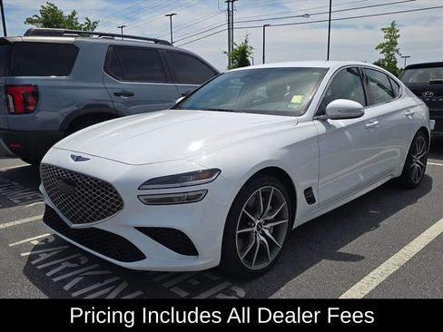 Used 2025 Genesis G70 2.5T RWD image 3