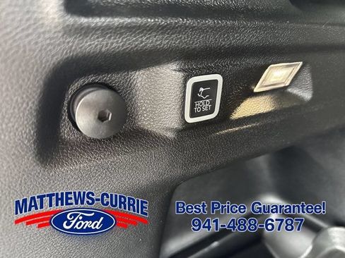 Used 2023 Jeep Grand Cherokee L Limited w/ Luxury Tech Group II AWD/4WD image 16