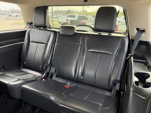 Certified 2023 Ford Expedition XLT image 28