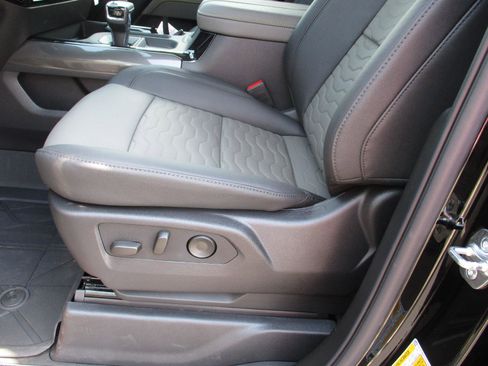 New 2026 Chevrolet Silverado 1500 ZR2 image 12