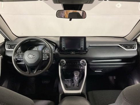 Used 2021 Toyota RAV4 XLE image 20