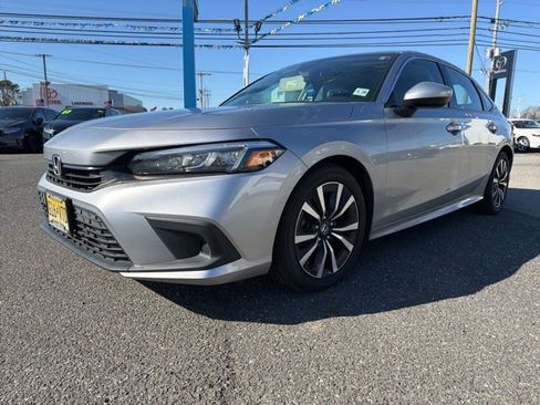 Used 2023 Honda Civic EX image 1