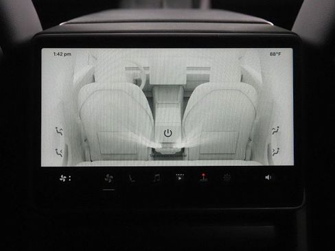 Used 2025 Tesla Model 3 Long Range RWD image 23