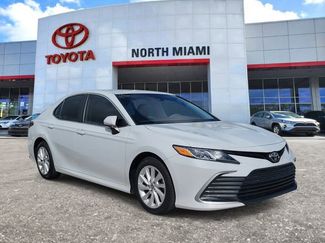 Used 2022 Toyota Camry LE video 1