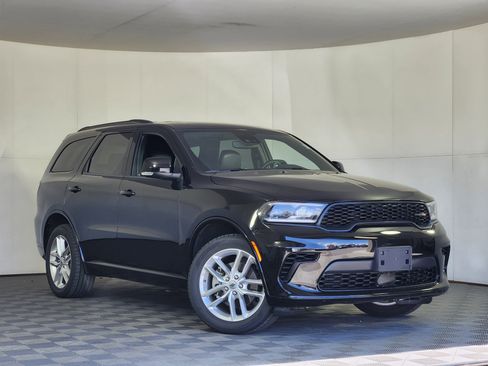 Used 2024 Dodge Durango GT AWD/4WD image 1