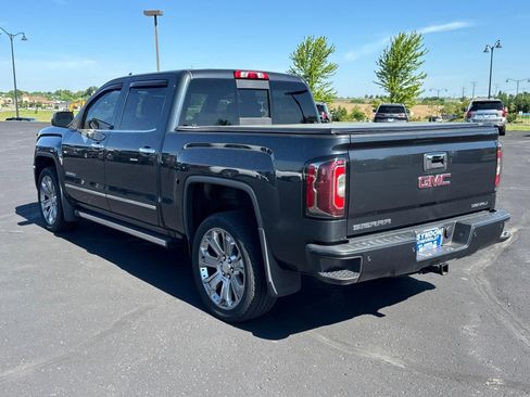 Used 2018 GMC Sierra 1500 Denali w/ Denali Ultimate Package AWD/4WD image 3
