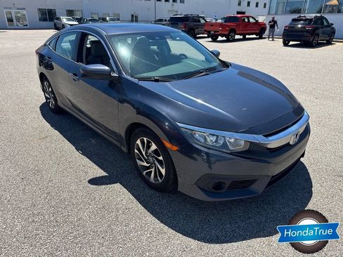 Used 2018 Honda Civic EX image 3