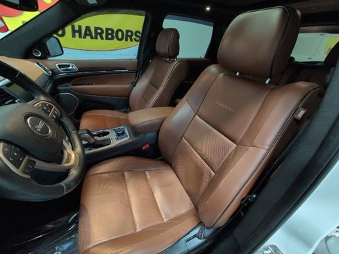 Used 2017 Jeep Grand Cherokee Summit image 11