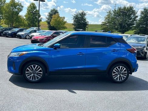 Used 2024 Nissan Kicks SV image 7