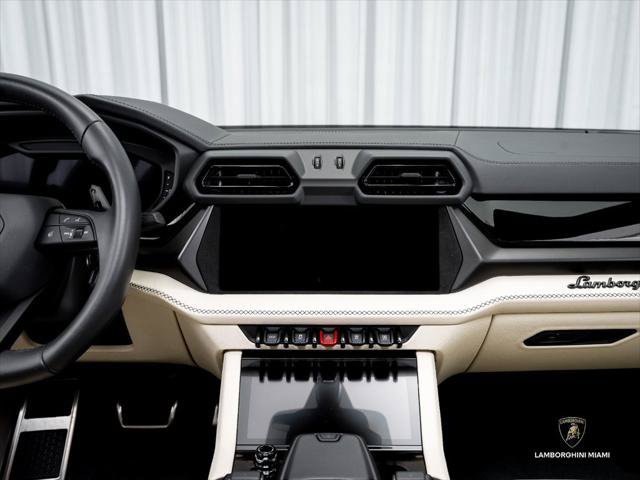 Used 2025 Lamborghini Urus S AWD/4WD image 34