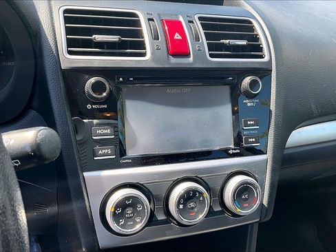 Used 2017 Subaru Crosstrek 2.0i Premium image 15