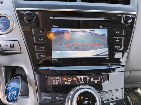 Used 2017 Toyota Prius V Four image 26