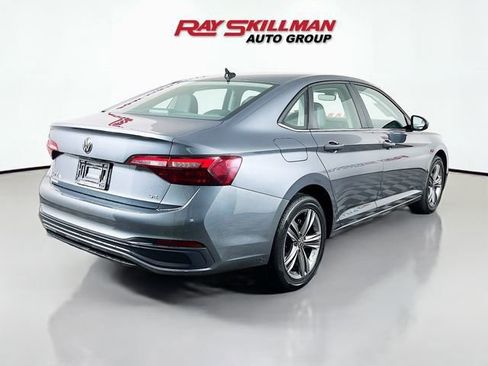 Used 2024 Volkswagen Jetta SE image 7