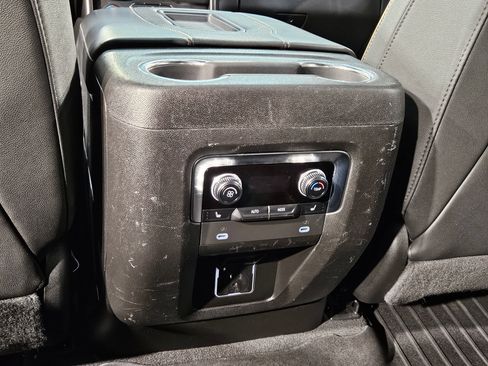 Used 2022 GMC Yukon AT4 AWD/4WD image 39