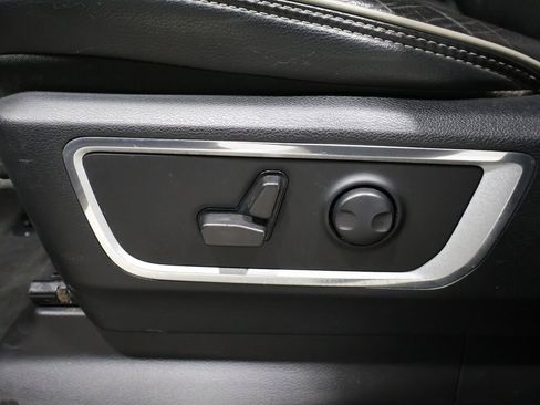 Used 2022 RAM 1500 Laramie image 13