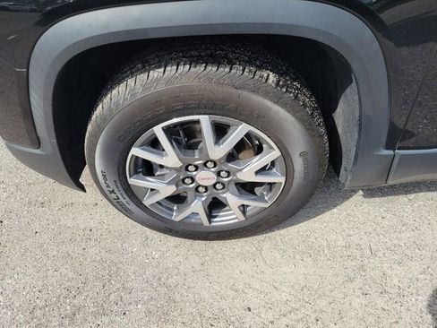 Used 2023 GMC Acadia SLT image 5