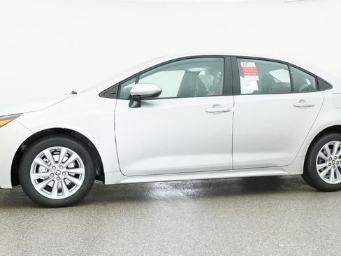 New 2026 Toyota Corolla LE FWD image 18