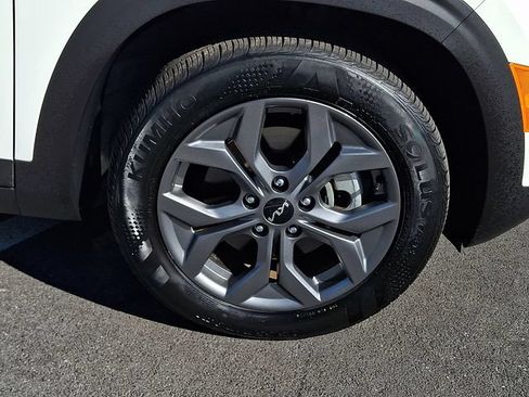 Used 2024 Kia Seltos S AWD/4WD image 8