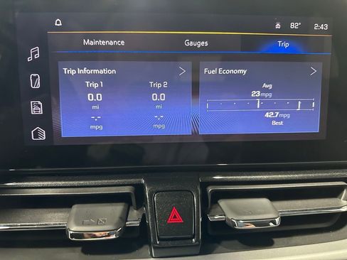 Used 2024 Chevrolet TrailBlazer LT w/ Convenience Package AWD/4WD image 31