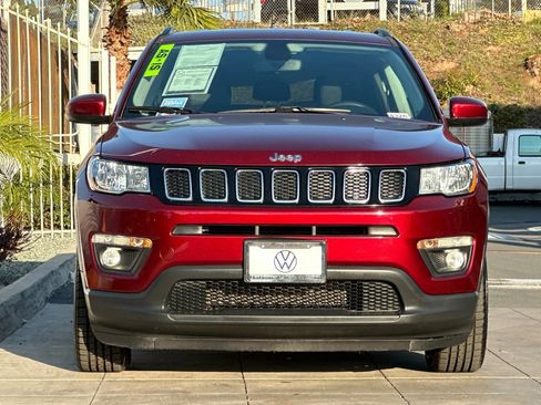 Used 2021 Jeep Compass Latitude image 9