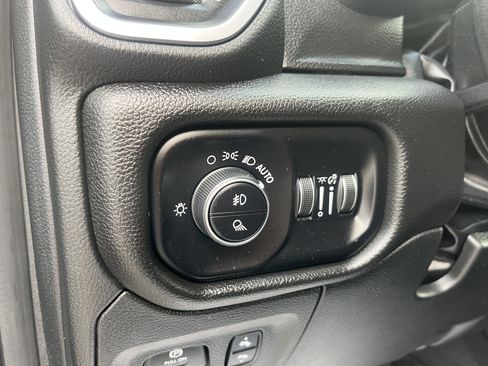 Used 2025 RAM 1500 Lone Star image 17