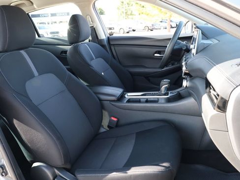 Used 2024 Nissan Sentra SV FWD image 28