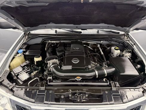 Used 2019 Nissan Frontier SV image 7