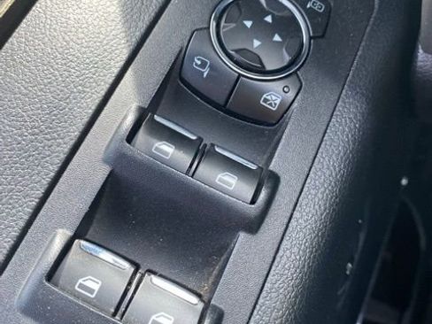 Used 2015 Ford F150 Lariat image 22