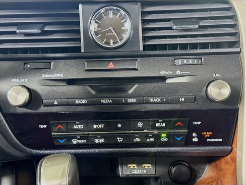 Used 2022 Lexus RX 350L FWD w/ Premium Package image 17