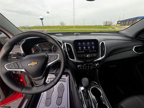 Used 2024 Chevrolet Equinox Premier w/ LPO, Floor Liner Package FWD image 14