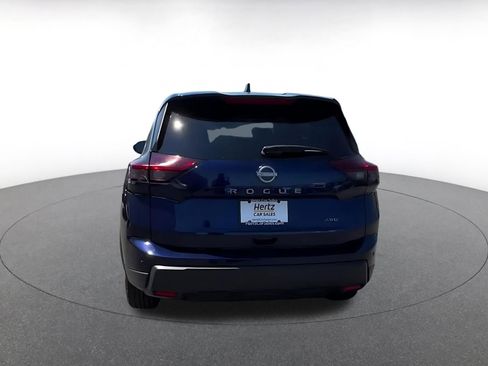 Used 2025 Nissan Rogue SV AWD/4WD image 12