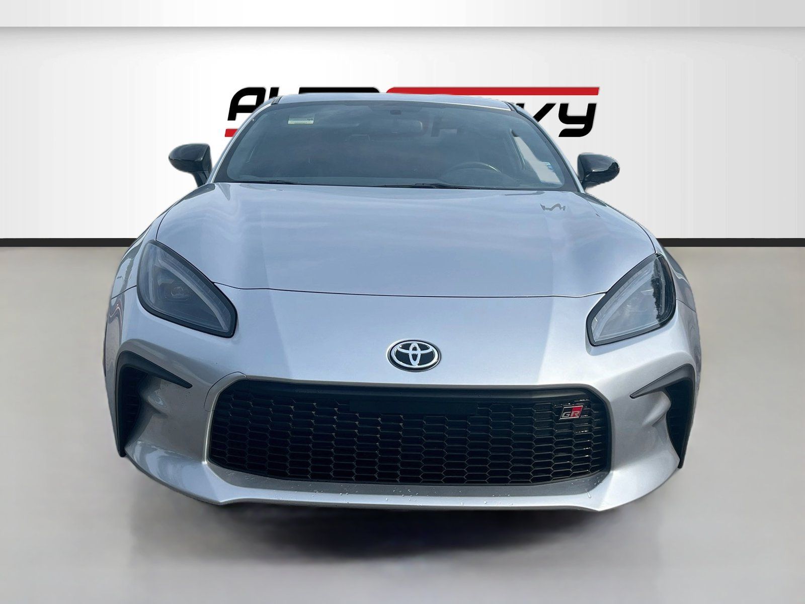 Used 2024 Toyota GR86 Premium RWD image 2
