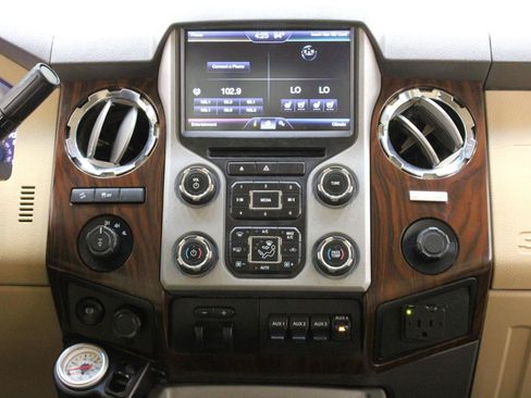 Used 2015 Ford F250 Lariat w/ Chrome Package AWD/4WD image 52